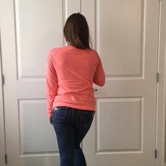 Cute Pink Top with lacy Detail! - Picture 3 of 5